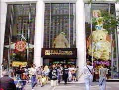 FAO Schwarz exterior